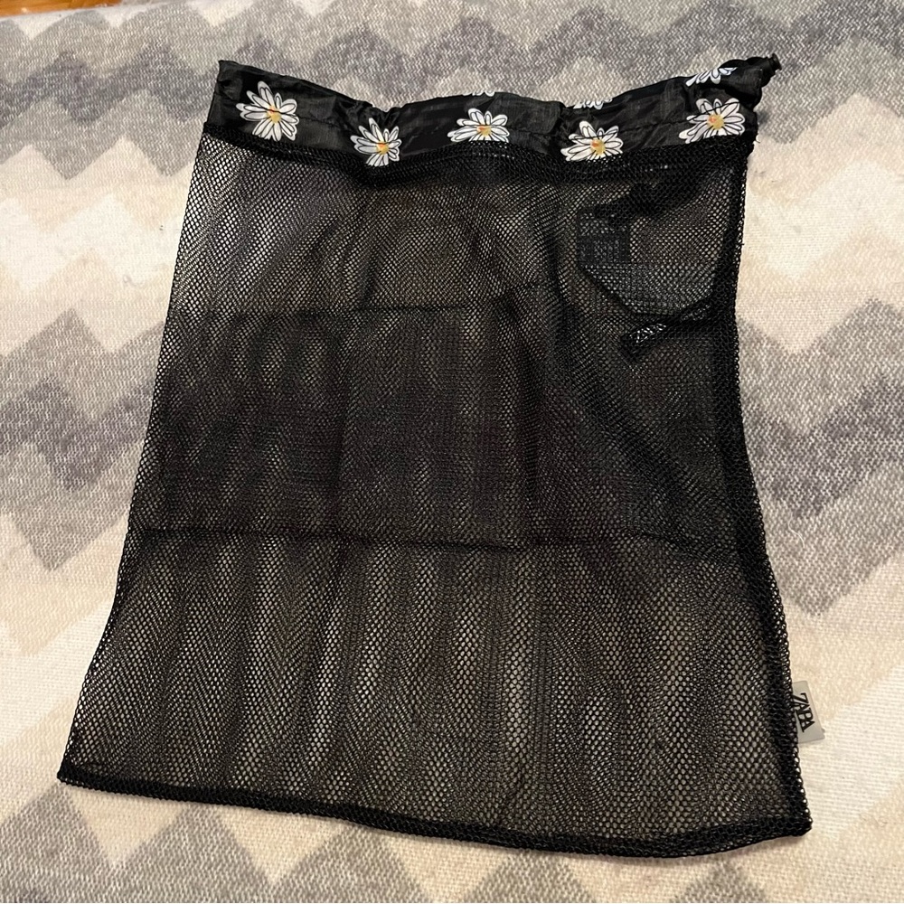 Zara PACK OF 2 PRINTED BAGS - Picture 10 of 12